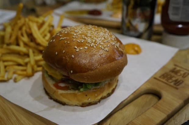 Meat and Bread Burger Paris Avis
