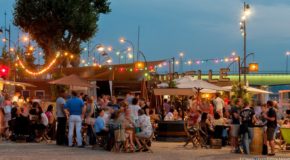 Les guinguettes urbaines réinventent les berges parisiennes