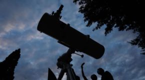Les Nuits des Étoiles à Paris : lever les yeux sur la ville lumière